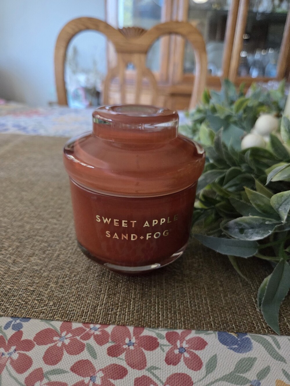 SAND+FOG Sweet Apple Red Glass Jar Candle